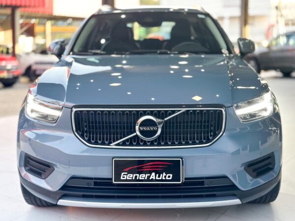 XC40 - T-5 MOMENTUM 2.0 252cv AWD - Image 3