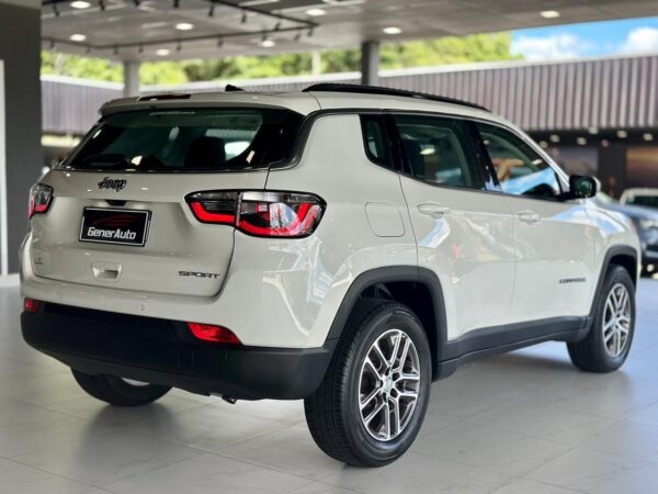 Compass - SPORT 2.0 4x2 Flex 16V Aut. - Image 9