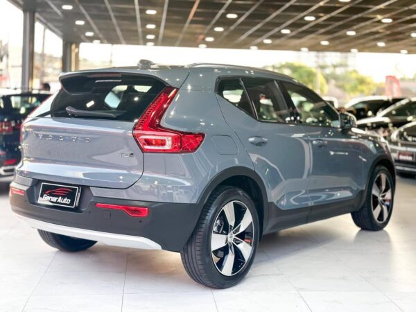 XC40 - T-5 MOMENTUM 2.0 252cv AWD - Image 8