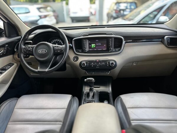 Sorento - 3.3 V6 24V 270cv 4x2 Aut. - Image 20
