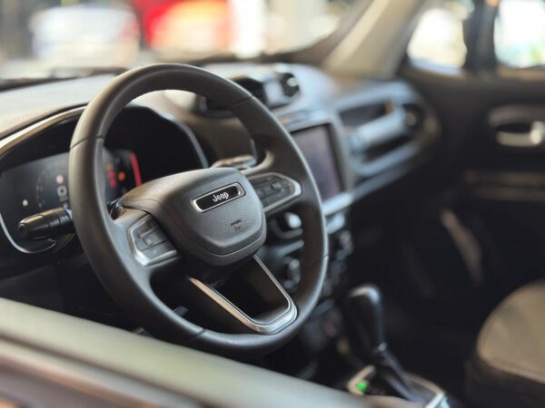 Jeep - Renegade - Long. T270 1.3 TB 4x2 Flex Aut. - Image 13