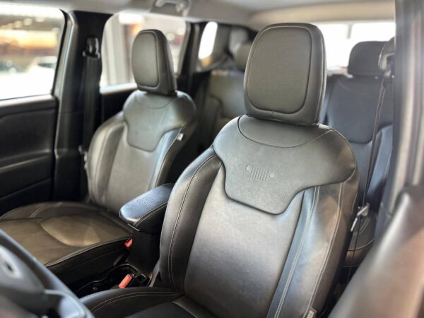 Jeep - Renegade - Long. T270 1.3 TB 4x2 Flex Aut. - Image 14