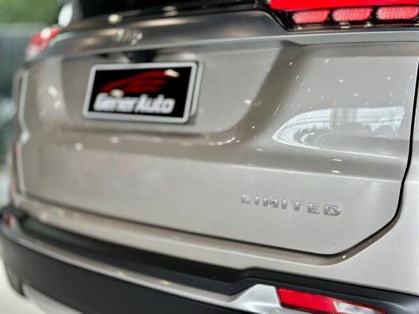 Jeep - Commander - Limited T270 1.3 TB Flex Aut. - Image 8
