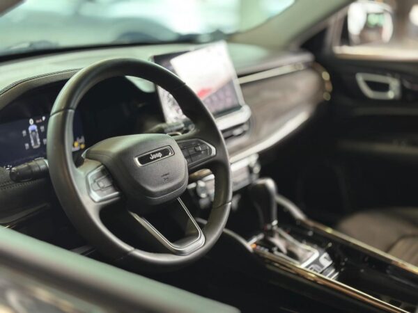 Jeep - Commander - Limited T270 1.3 TB Flex Aut. - Image 17