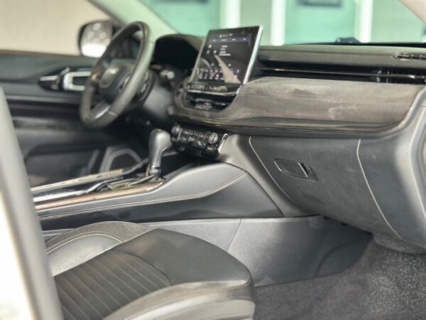 Jeep - Commander - Limited T270 1.3 TB Flex Aut. - Image 15