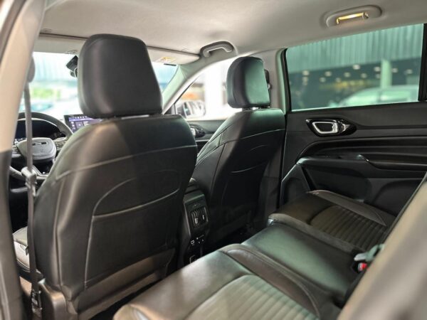 Jeep - Commander - Limited T270 1.3 TB Flex Aut. - Image 19