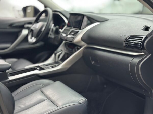 Mitsubishi - Eclipse - Cross HPE-S 1.5 16V 165cv Aut. - Image 13