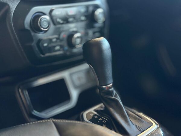 Jeep - Renegade - Long. T270 1.3 TB 4x2 Flex Aut. - Image 16