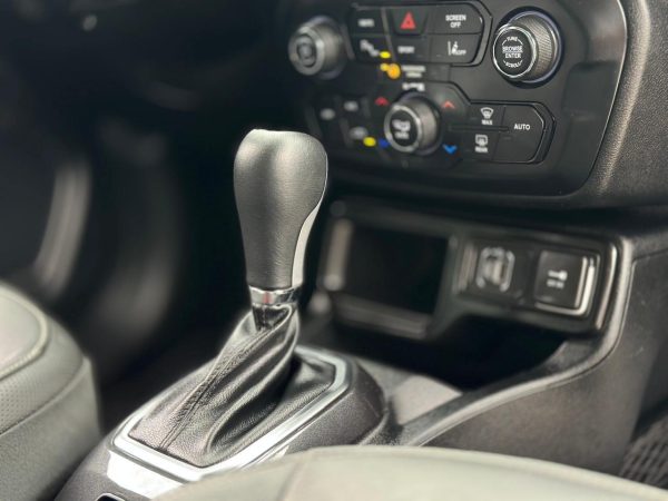 Jeep Renegade - Foto 16