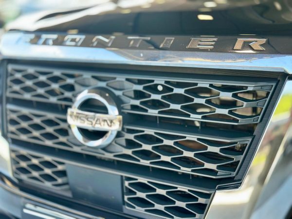 Nissan Frontier - Foto 3