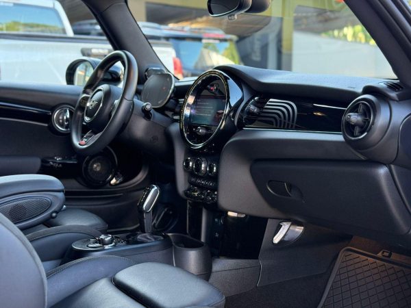 Mini - Cooper /  S ELECTRIC - Image 21
