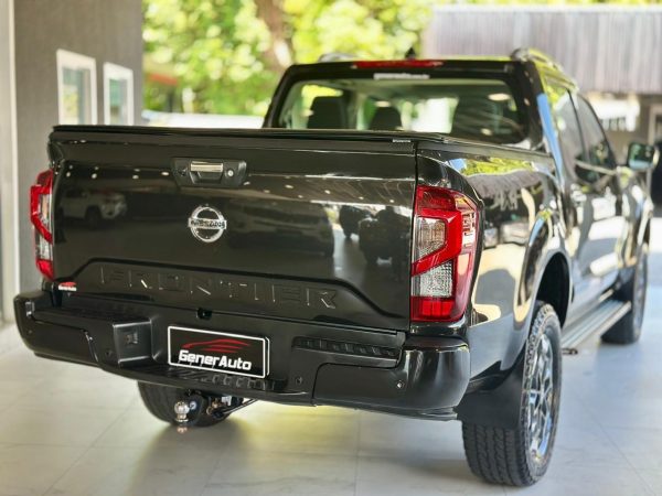 Nissan Frontier - Foto 10