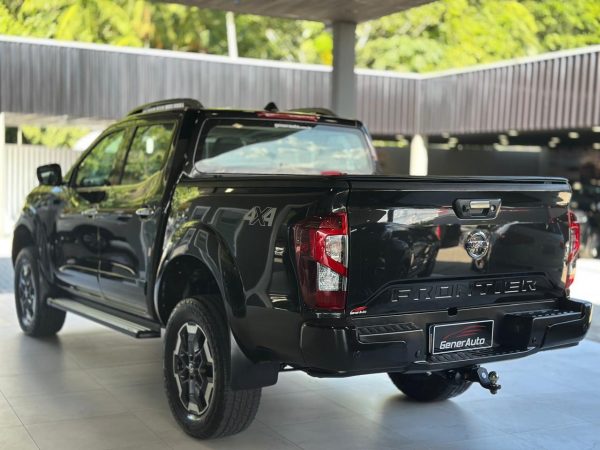 Nissan Frontier - Foto 9