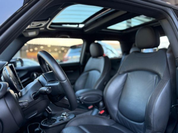 Mini - Cooper /  S ELECTRIC - Image 24