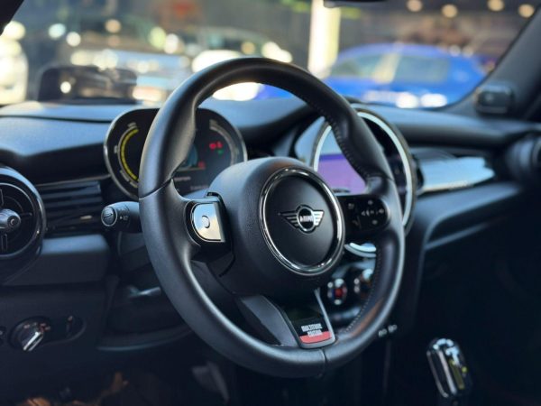 Mini - Cooper /  S ELECTRIC - Image 20