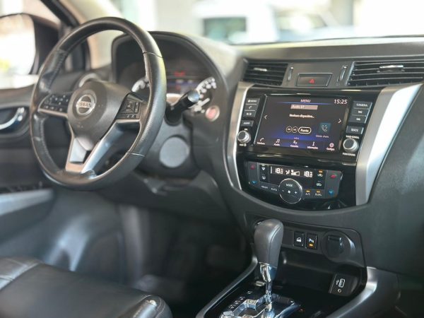 Nissan Frontier - Foto 13