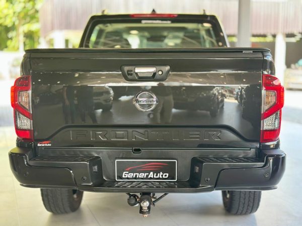Nissan Frontier - Foto 8