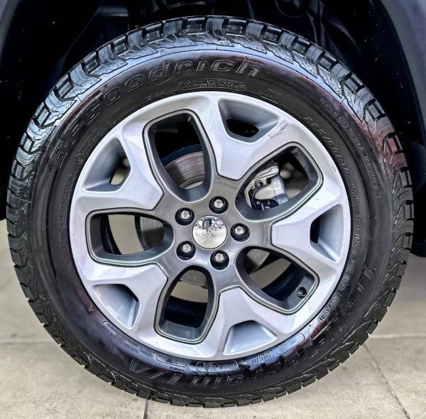 Jeep Compass - Foto 16