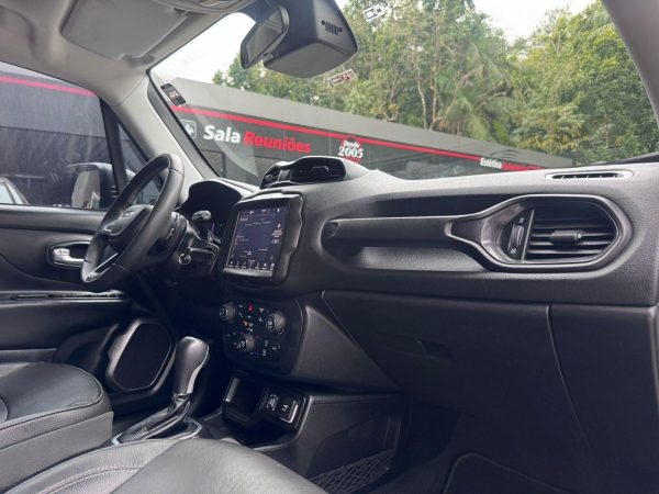 Jeep - Renegade Long. T270 1.3 TB 4x2 Flex Aut. - Imagem 18