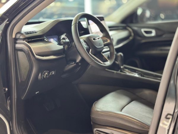 Jeep - Compass LONG. T270 1.3 TB 4x2 Flex Aut. - Imagem 18