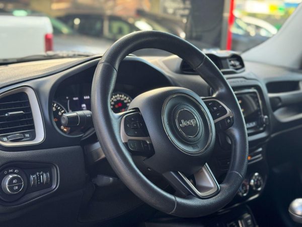 Jeep - Renegade Sport 1.8 4x2 Flex 16V Mec. - Imagem 16