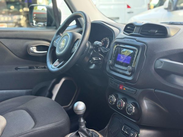 Jeep - Renegade Sport 1.8 4x2 Flex 16V Mec. - Imagem 15
