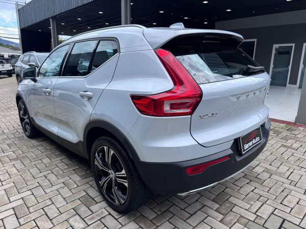 Volvo - XC40 T-4 INSCRIPTION 2.0 190cv FWD - Imagem 6