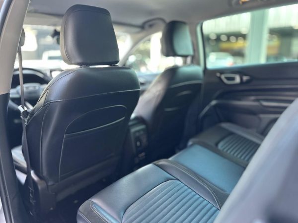 Jeep - Commander Limited TD380 2.0 4x4 Die.Aut. - Imagem 15