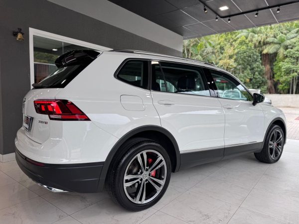 Volkswagen - Tiguan Allspac Comf 250 TSI 1.4 Flex - Imagem 5