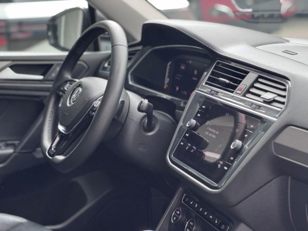 Volkswagen - Tiguan Allspac Comf 250 TSI 1.4 Flex - Imagem 15
